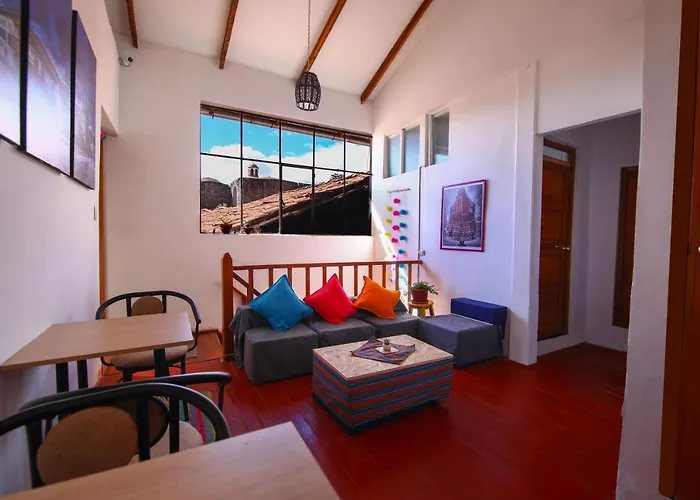 Casona Tordo - A 3 Cdras De La Plaza - Habitaciones Con Bano Privado